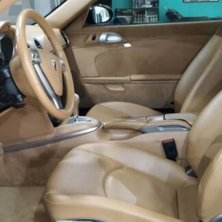 Γενικό<strong>&nbsp;εσωτερικό Φρεσκάρισμα</strong> και <strong>Αποβακτηρίωση αεραγωγών κλιματισμού </strong>A/C<strong>&nbsp;</strong>του αυτοκινήτου<strong>&nbsp;</strong>με την χρήση<strong>&nbsp;οικολογικών μέσων </strong>και<strong> ξηρό ατμό</strong>