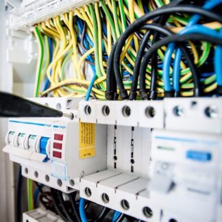 <strong>Πλήρες Ηλεκτρολογικό Σχέδιο</strong> με <strong>Έκδοση Πιστοποιητικού ΔΕΗ</strong> για οικίες ή επαγγελματικούς χώρους έως 200 τ.μ. και ισχύ έως 14 χρόνια