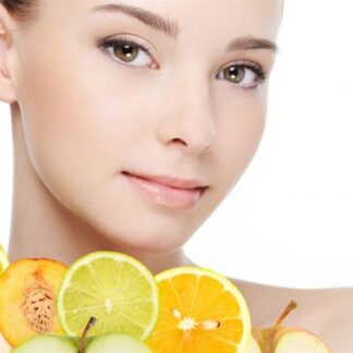 <strong>Μάσκα</strong> προσώπου με <strong>φρέσκα φρούτα </strong>για&nbsp;βαθιά&nbsp;ενυδάτωση και λάμψη&nbsp;& <strong>μακιγιάζ προσώπου</strong>&nbsp;