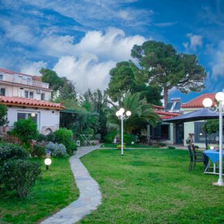 Natalie Apartments - Αρτέμιδα, Λούτσα