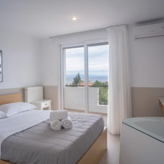 Elena Villa - Πολύχρονο, Χαλκιδική