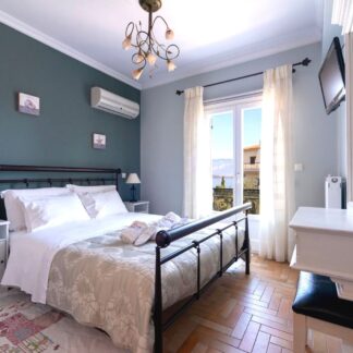 Nautilus Luxury Suites - Γαλαξίδι