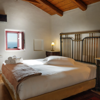 4* Lithos Stone Suites - Αρεόπολη, Μάνη