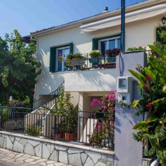 Avgi by the sea by Pelion Esties - Καλά Νερά, Πήλιο