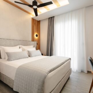 Phaistos Suites - Άγιος Προκόπιος, Νάξος