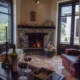 Ostra Menalon Luxury Suites | Καρδαράς, Αρκαδία