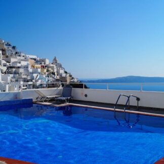 Loucas on the Cliff | Θήρα, Σαντορίνη