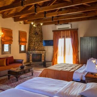 4* Αιολίδες | Καλύβια Πεζούλας, Λίμνη Πλαστήρα