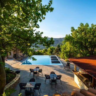 Finday Hotel - Καλάβρυτα
